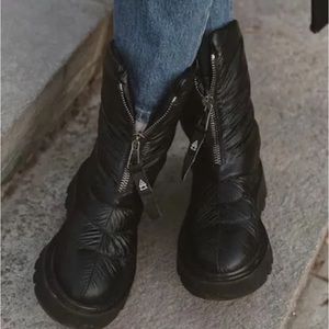 ELENA IACHI 2021 HOTTEST BLACK NYLON QUILTED SNOW BOOTS 38